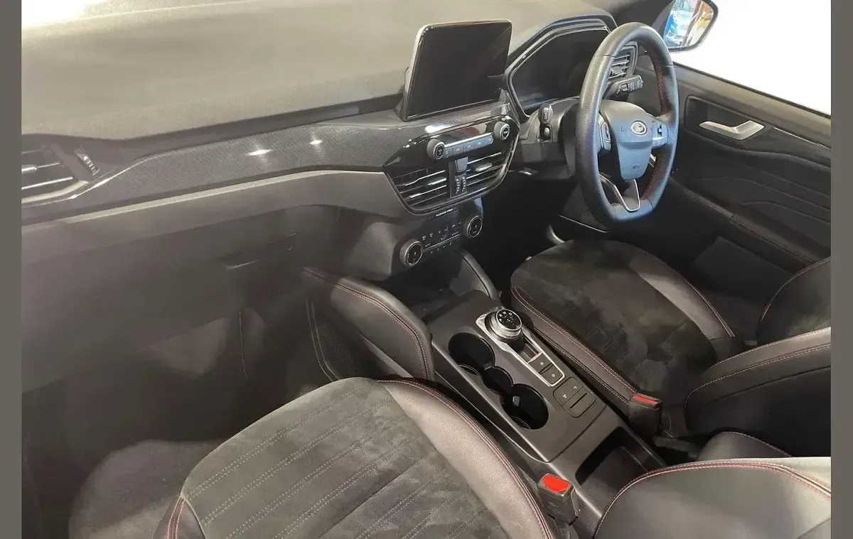 Used Ford Kuga ST-Line X 225 HP (165 kW) 2023 Silver SUV