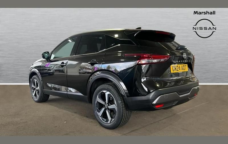 Used Nissan Qashqai N-Connecta 155 HP (114 kW) 2024 Black SUV