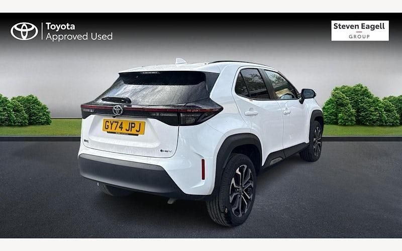 Used Toyota Yaris Hybrid Design 116 HP (85 kW) 2025 Estate