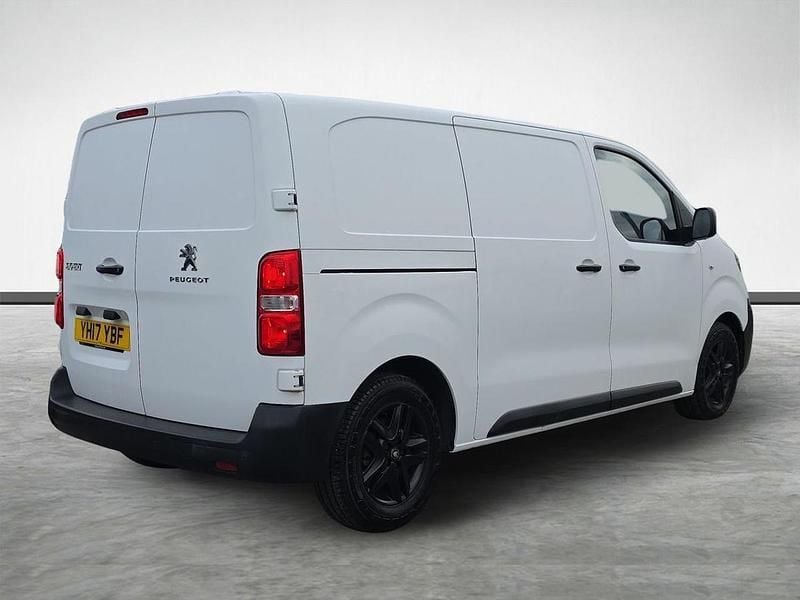 Used Peugeot Expert 113 HP (83 kW) 2017 White Van