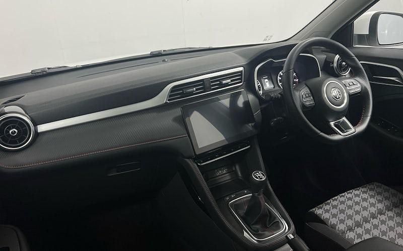 Used MG ZS Excite 106 HP (77 kW) 2023 White SUV