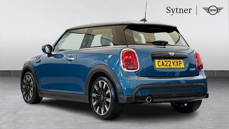 Used Mini Cooper Exclusive 134 HP (98 kW) 2022 Blue Hatchback