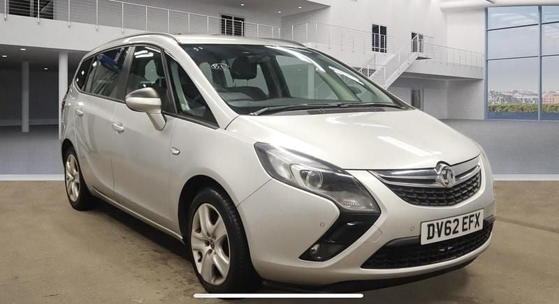 Silver Used 2012 Vauxhall Zafira MPV | £2,795 (Good price) - Image 1/4