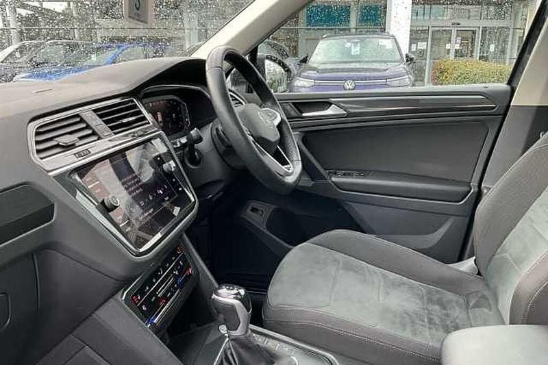 Used VW Tiguan Elegance 150 HP (110 kW) 2022 Grey SUV