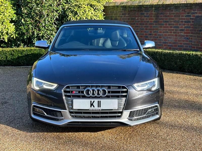Usado Audi S5 Cabriolet Design 333 HP (244 kW) 2013 Cinzento Cabrios
