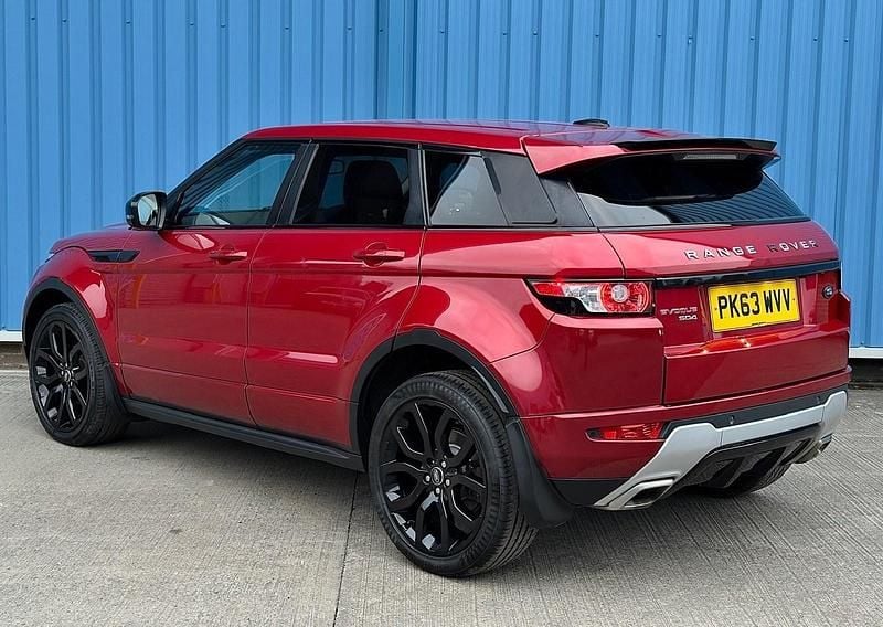 Used Land Rover Range Rover evoque Dynamic 150 HP (110 kW) 2013 Red SUV