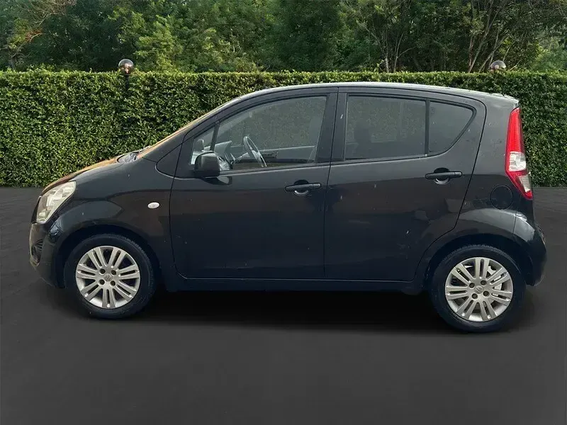 Used Suzuki Splash SZ4 94 HP (69 kW) 2013 Black Hatchback