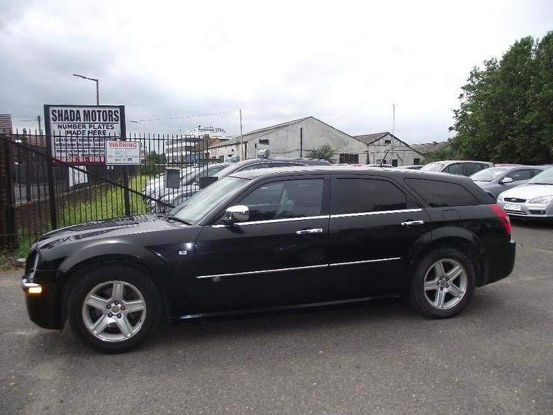 Used Chrysler 300C 218 HP (160 kW) 2008 Black Estate
