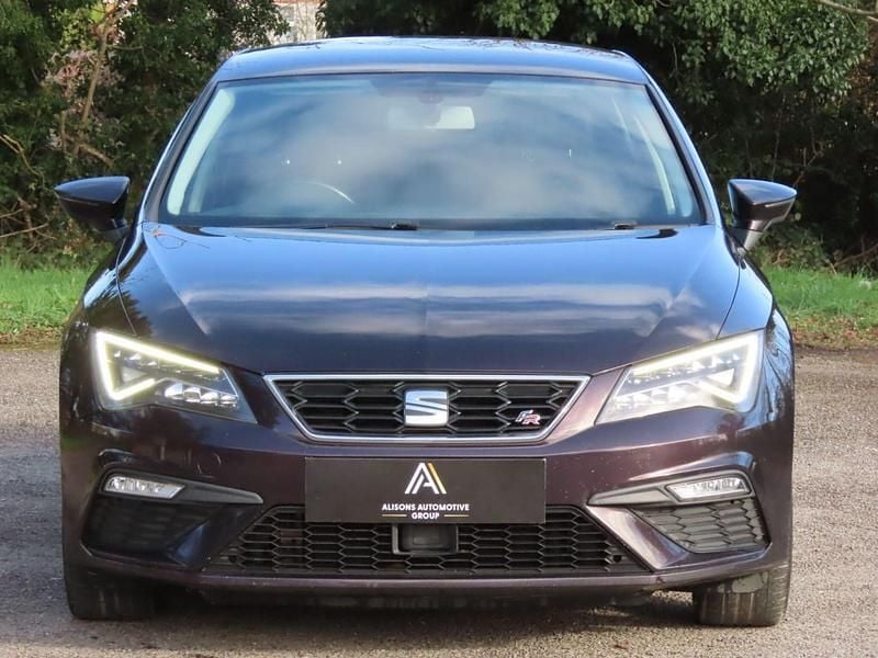 Used Seat Leon FR 150 HP (110 kW) 2017 Mauve/purple Hatchback