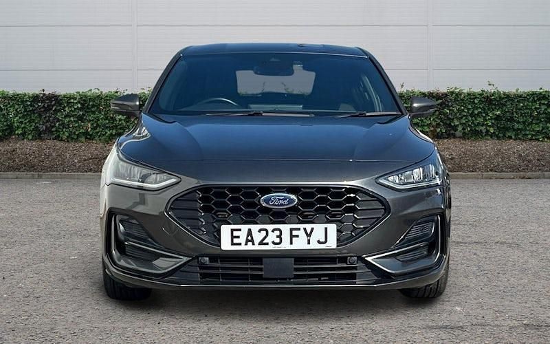 Used Ford Focus ST-Line 125 HP (91 kW) 2023 Grey Hatchback