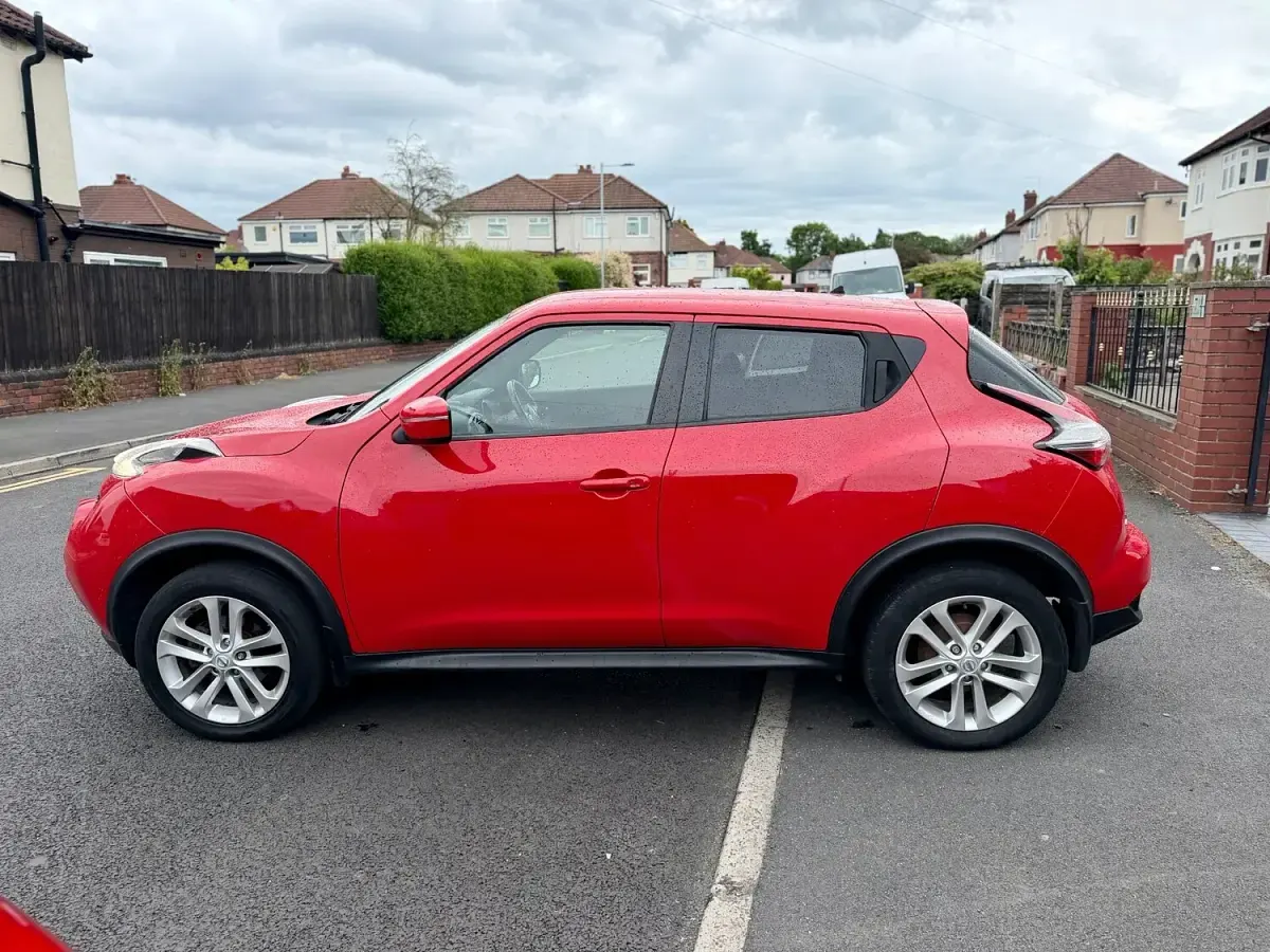 Used Nissan Juke N-Connecta 2016 Red SUV