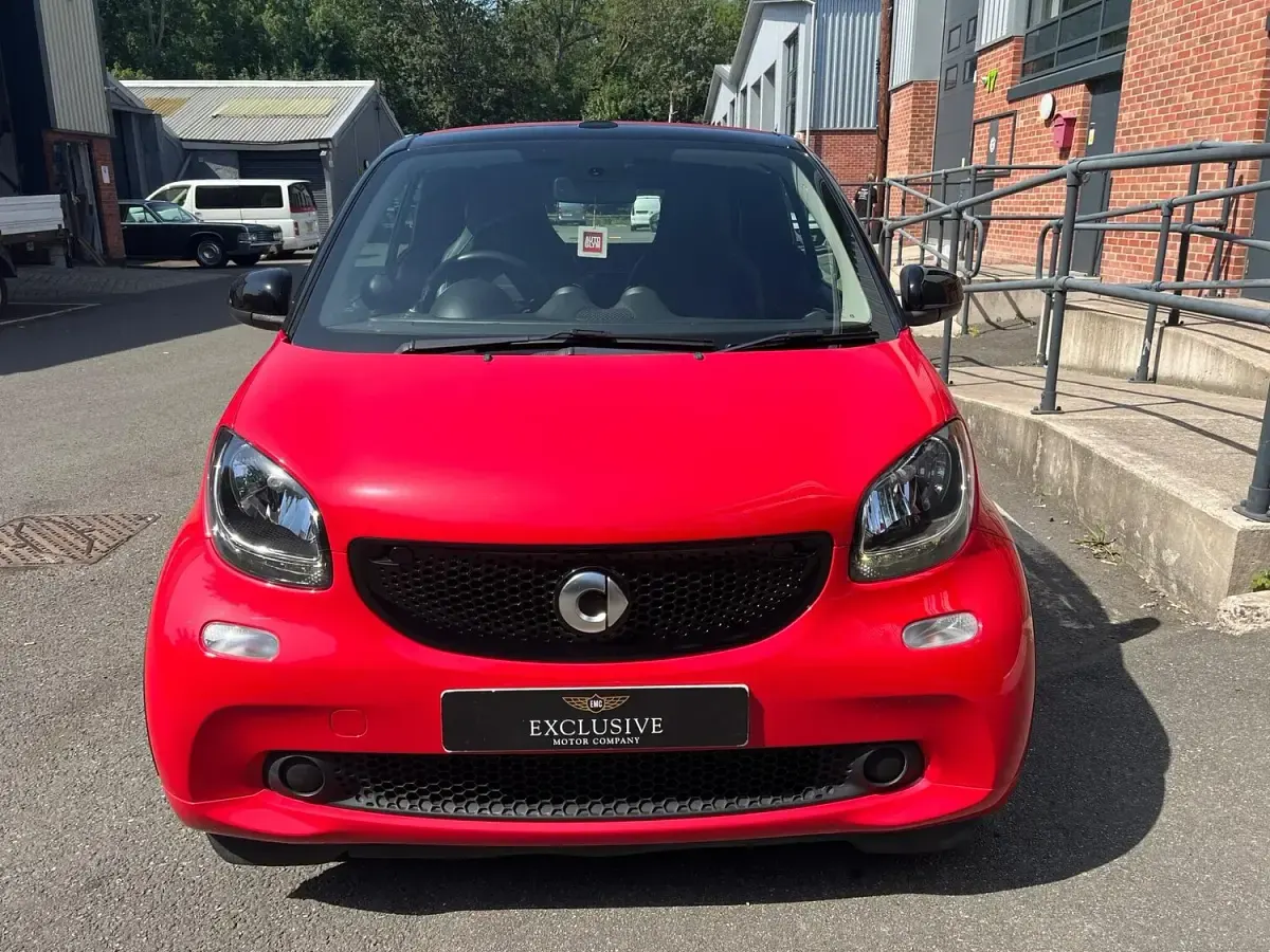 Used Smart ForTwo Cabrio Prime 71 HP (52 kW) 2017 Black Cabriolet