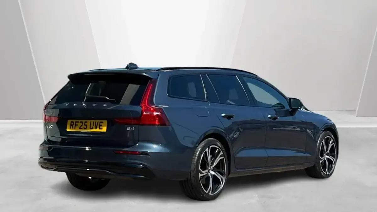 Used Volvo V60 Plus 194 HP (142 kW) 2026 Estate