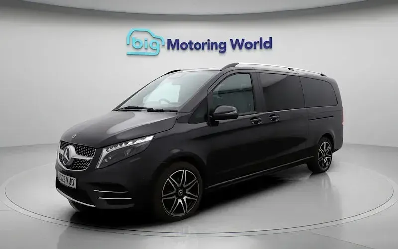 Used Mercedes V300 AMG line 237 HP (174 kW) 2023 Grey MPV