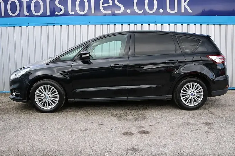 Used Ford S-MAX Zetec 150 HP (110 kW) 2015 Black MPV