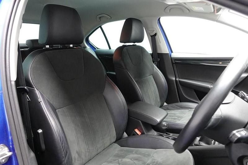 Used Skoda Octavia SE L 150 HP (110 kW) 2019 Blue Hatchback