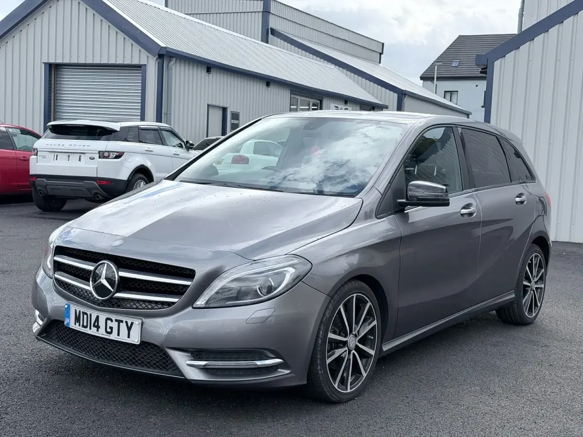 Used Mercedes B200 2014 Grey Hatchback