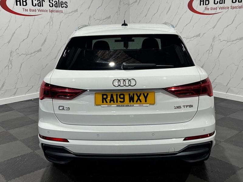 Used Audi Q3 S-Line 150 HP (110 kW) 2019 White SUV