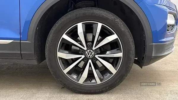 Used VW T-Roc Design 150 HP (110 kW) 2021 Blue SUV