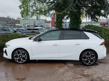 Second-hand Vauxhall Astra 130 CP (95 kW) 2023 Alb Hatchback