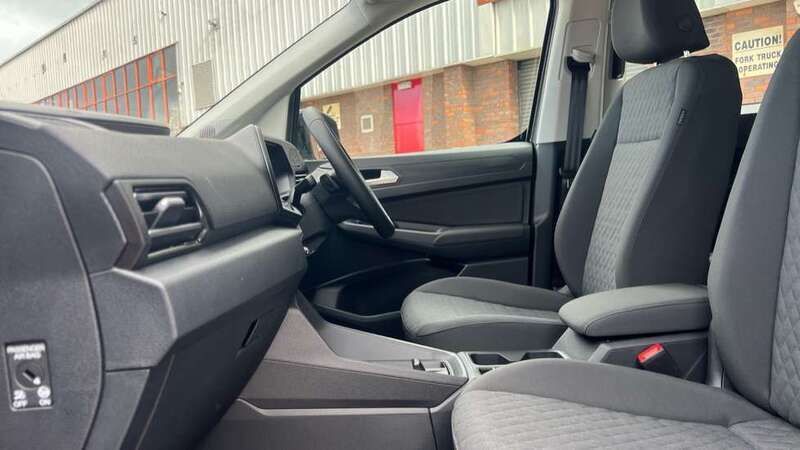Image 2/4