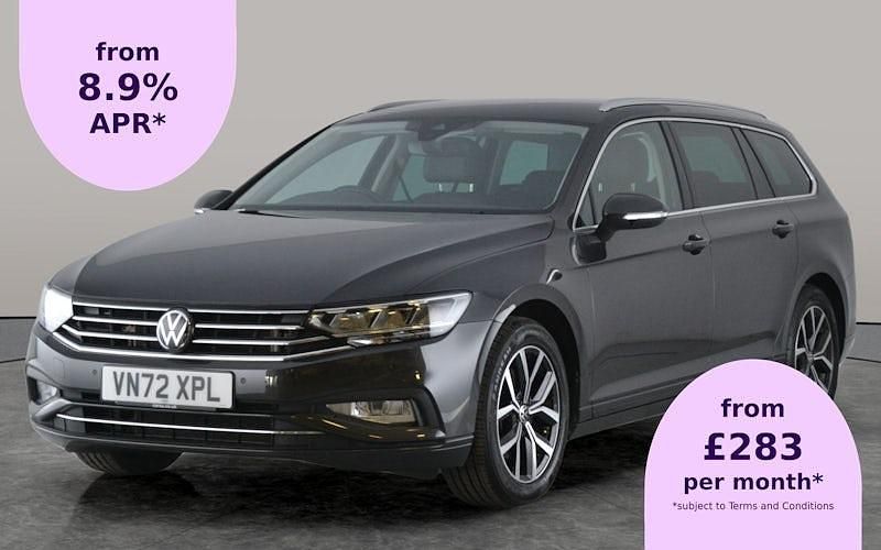 Used 2024 VW Passat SEL Estate | £19,205 (Good price) - Image 1/2