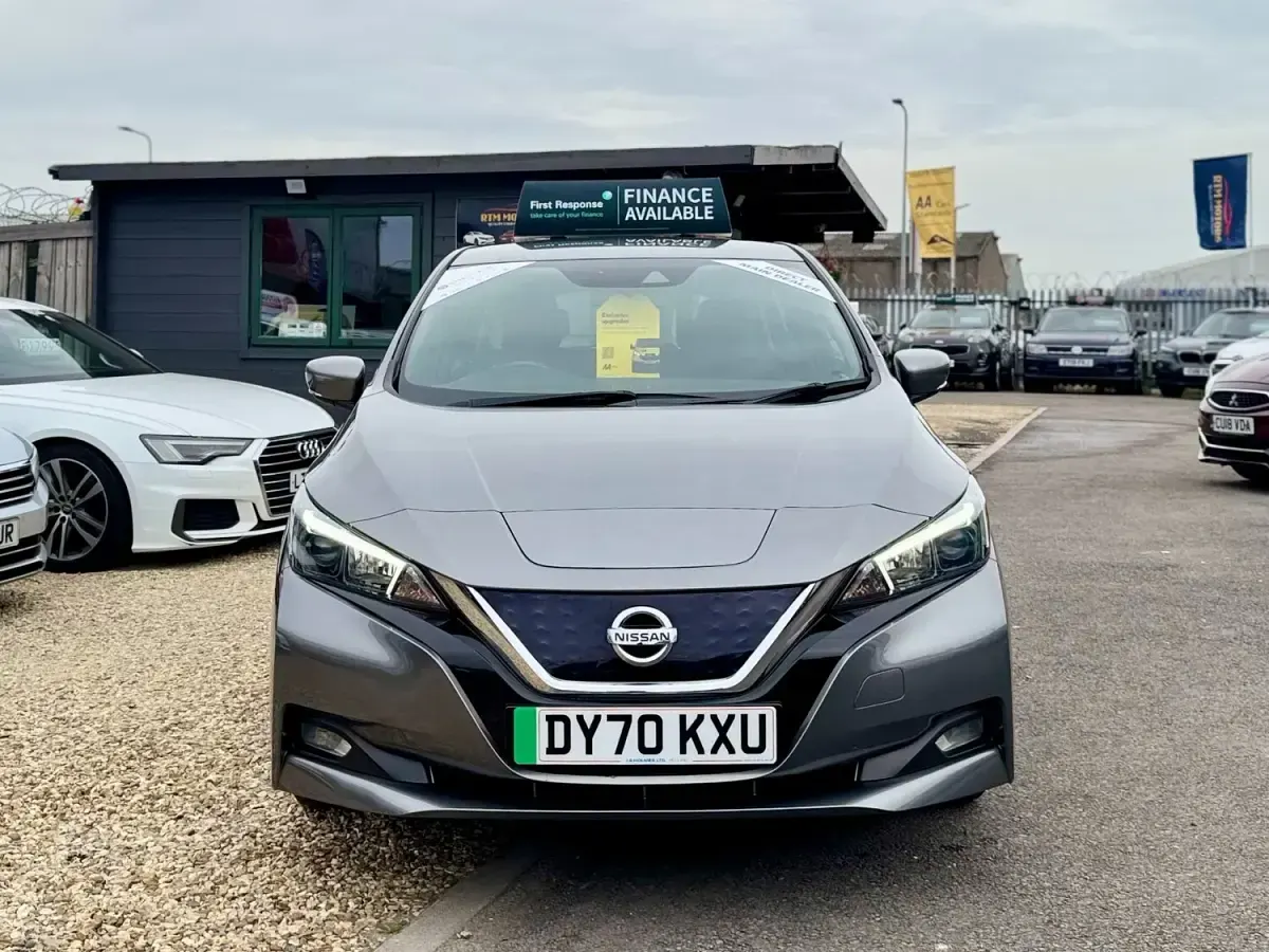 Used Nissan Leaf Acenta 110 kW (150 HP) 2020 Grey Hatchback