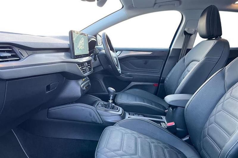 Used Ford Focus Titanium X 125 HP (91 kW) 2025 Desert island blue Estate