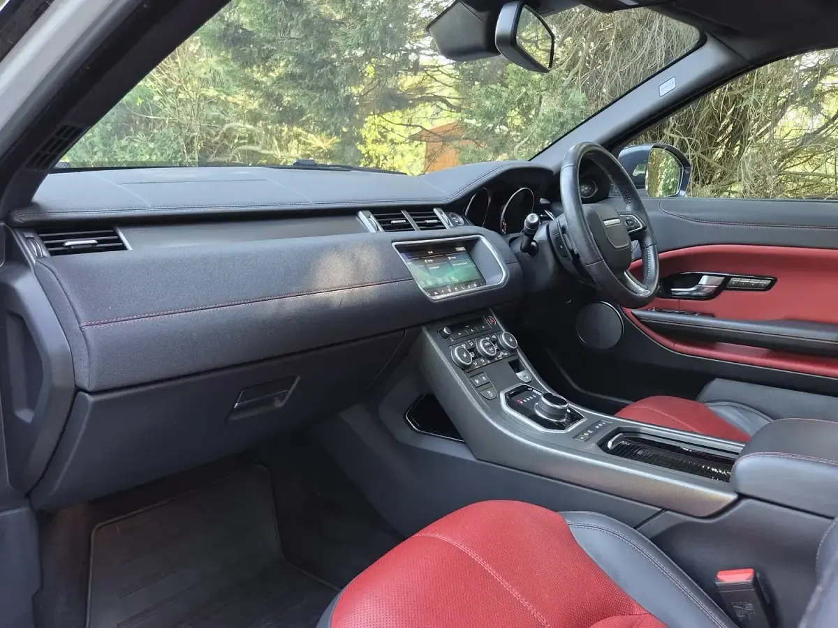 Used Land Rover Range Rover evoque HSE Dynamic 2018 White SUV
