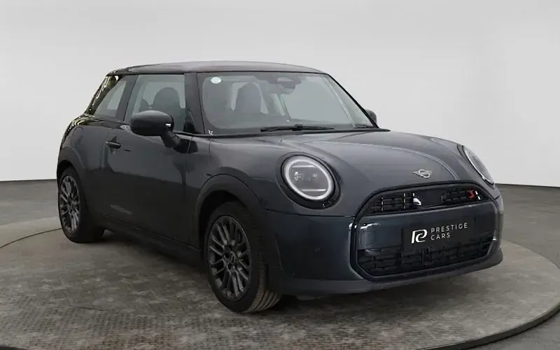 Used Mini Cooper Classic 150 kW (204 HP) 2025 Hatchback