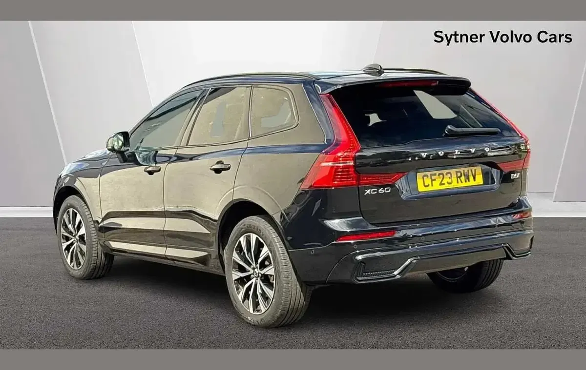 Used Volvo XC60 Plus 247 HP (181 kW) 2023 Black SUV