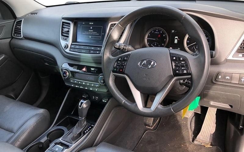 Used Hyundai Tucson Edition 177 HP (130 kW) 2017 White SUV