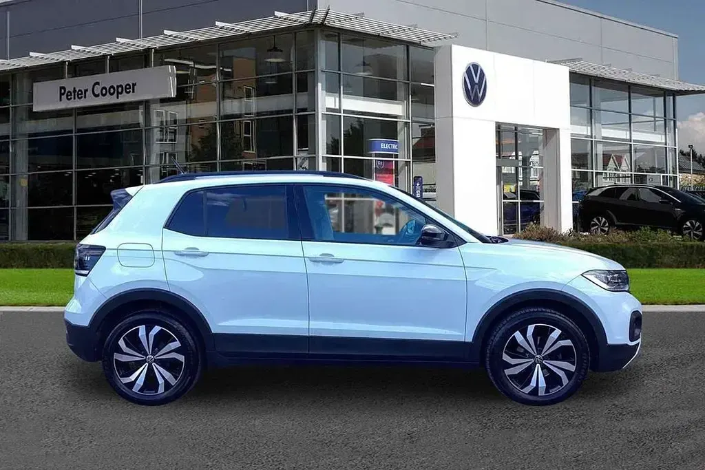 Second-hand VW T-Cross Black Edition 95 CP (69 kW) 2023 Alb SUV