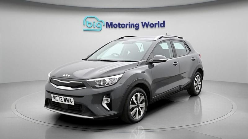 Used Kia Stonic 100 HP (73 kW) 2023 Grey SUV