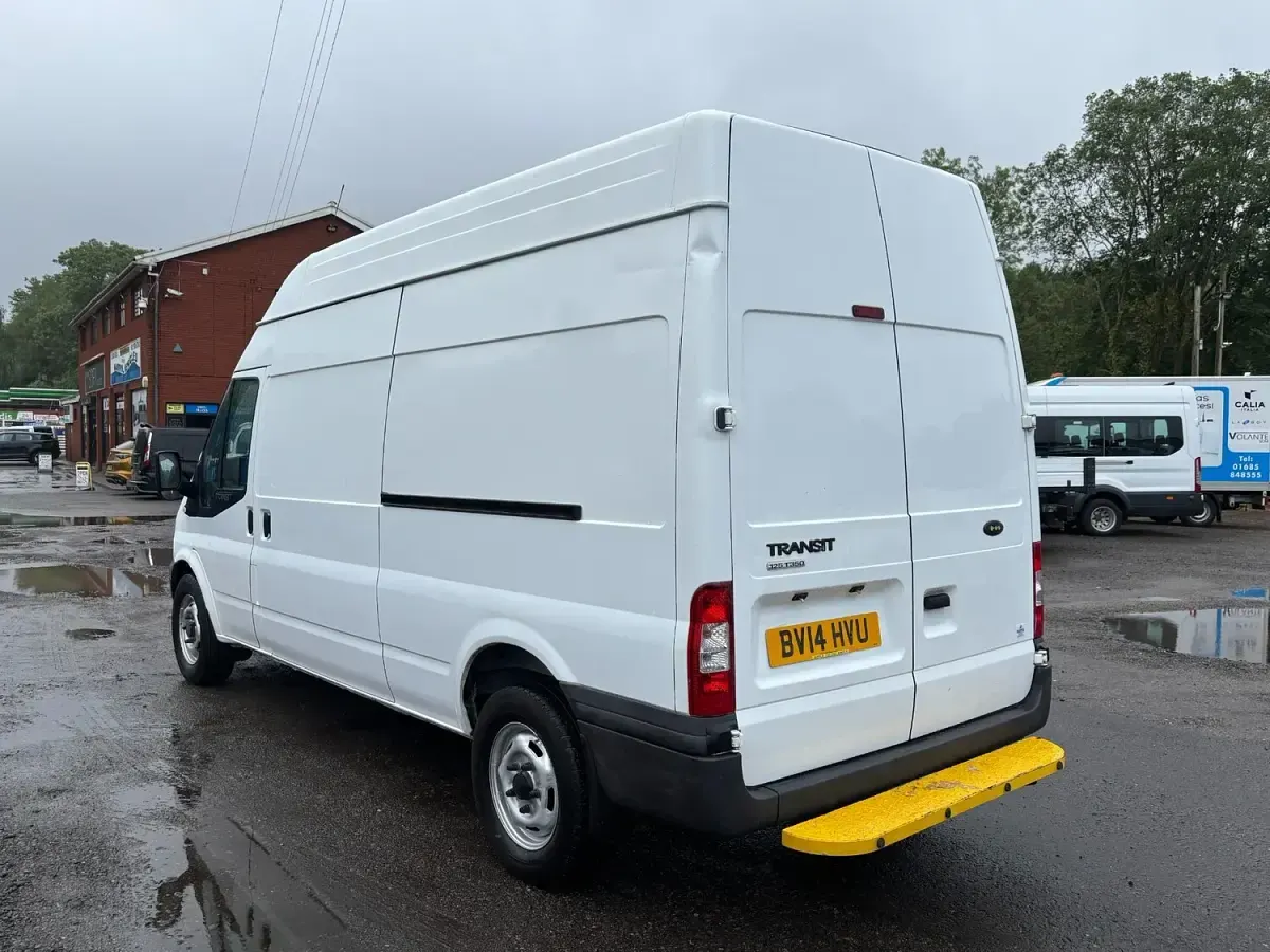 Used Ford Transit 125 HP (91 kW) 2014 White Van