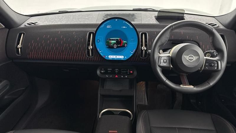 Used Mini Countryman 215 HP (158 kW) 2025 Green SUV