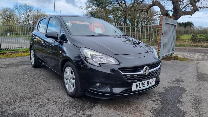 Used Vauxhall Corsa Design Edition 75 HP (55 kW) 2015 Black Hatchback