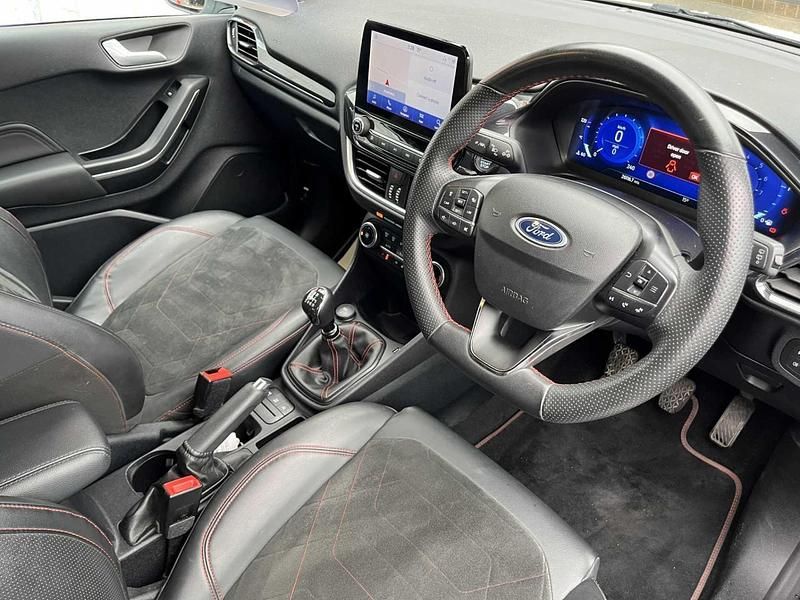 Used Ford Fiesta ST-Line X 99 HP (72 kW) 2023 White Hatchback