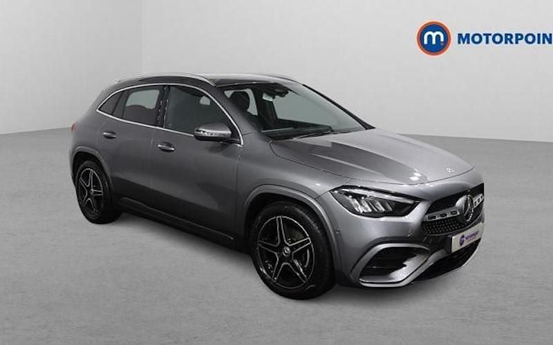 Usado Mercedes GLA200 Executive 163 HP (119 kW) 2025 SUV
