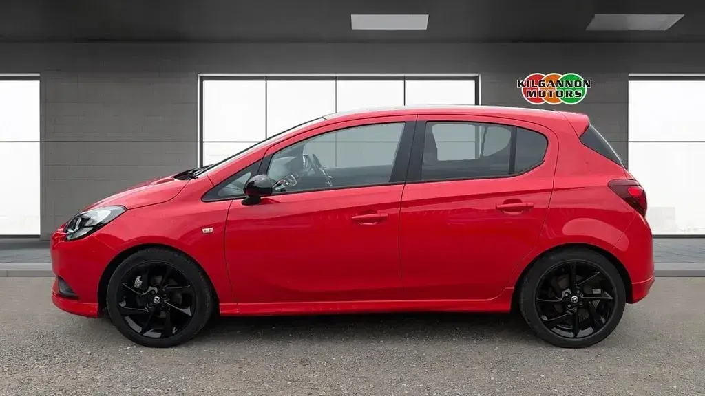Used Vauxhall Corsa SRi 90 HP (66 kW) 2018 Red Hatchback