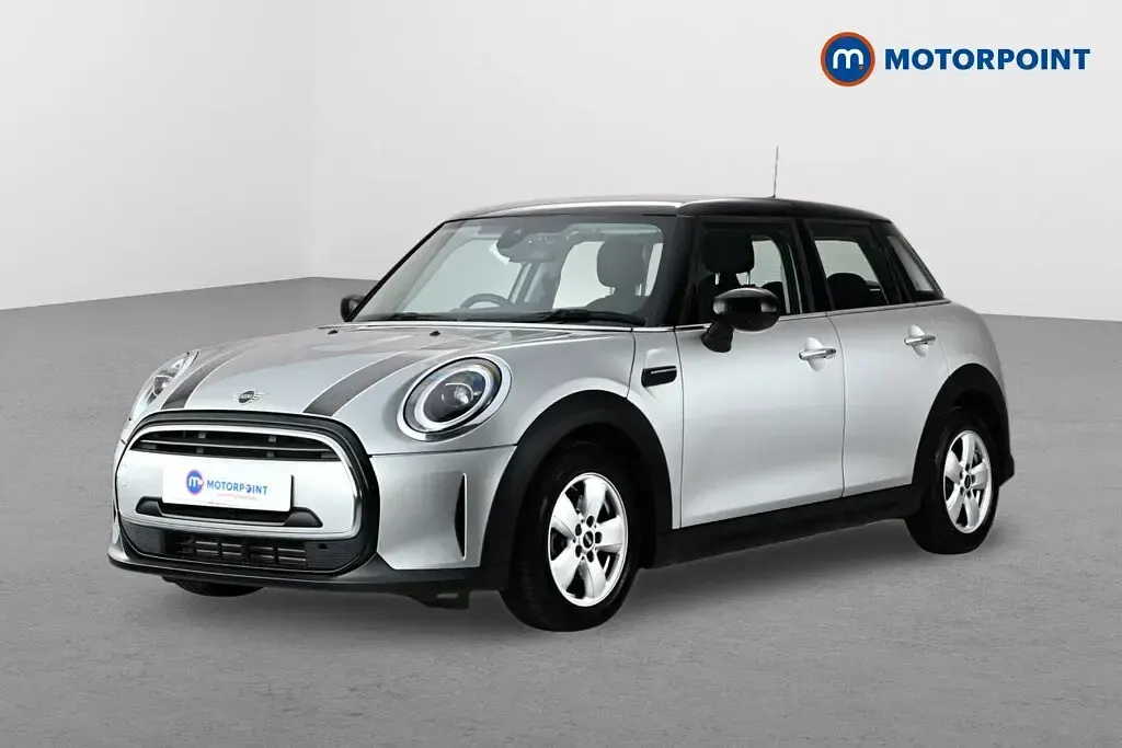 Used Mini Cooper Classic 136 HP (100 kW) 2023 Silver Hatchback