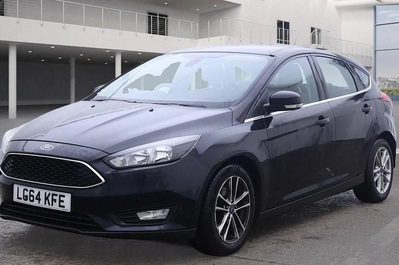 Black Used 2014 Ford Focus Zetec Hatchback | £2,450 (Good price) - Image 1/1