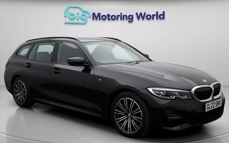 Used 2022 BMW 320 M Sport Estate | £21,300 (Good price) - Image 1/4