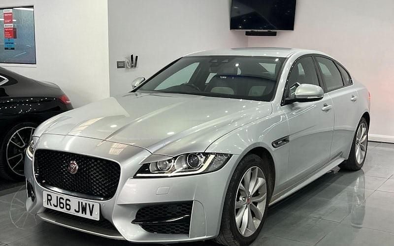 Used 2020 Jaguar XF R-Sport Sedan | £8,994 (Super price) - Image 1/2