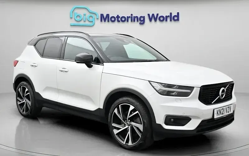 Usado Volvo XC40 R-Design Pro 262 HP (192 kW) 2021 SUV