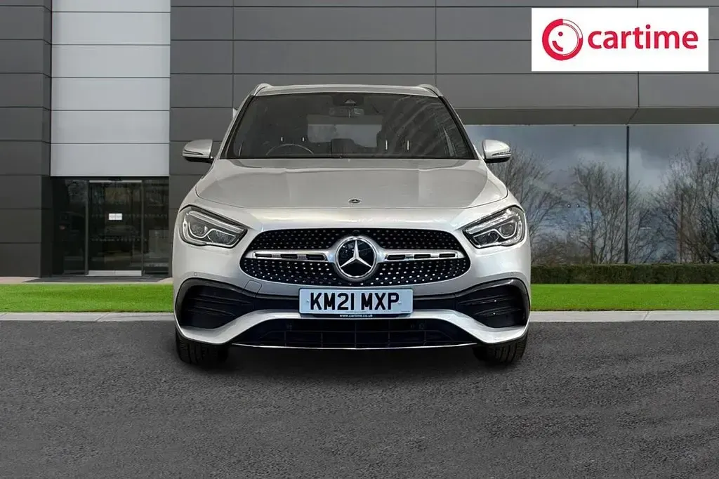 Used Mercedes GLA200 Executive 150 HP (110 kW) 2021 Silver SUV