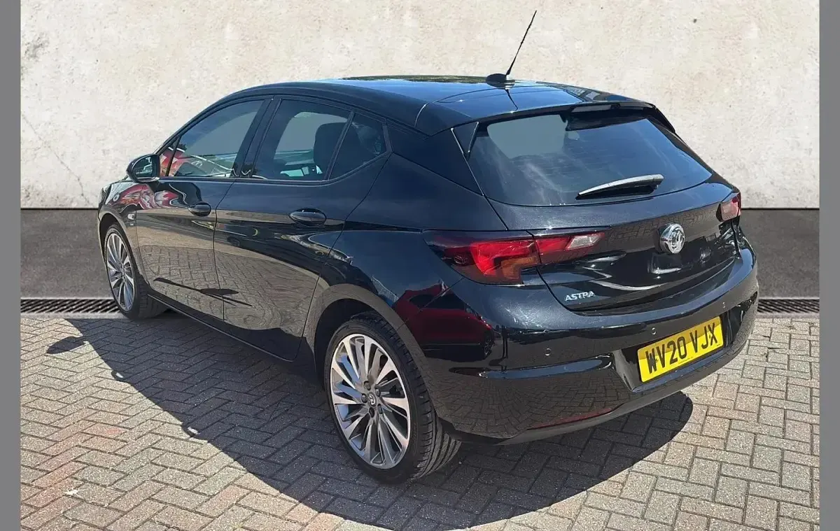 Used Vauxhall Astra SRi 143 HP (105 kW) 2020 Black Hatchback