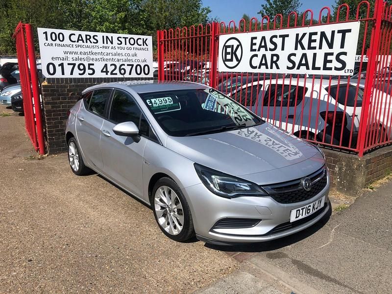 Used Vauxhall Astra Design Edition 110 HP (80 kW) 2016 Silver Hatchback