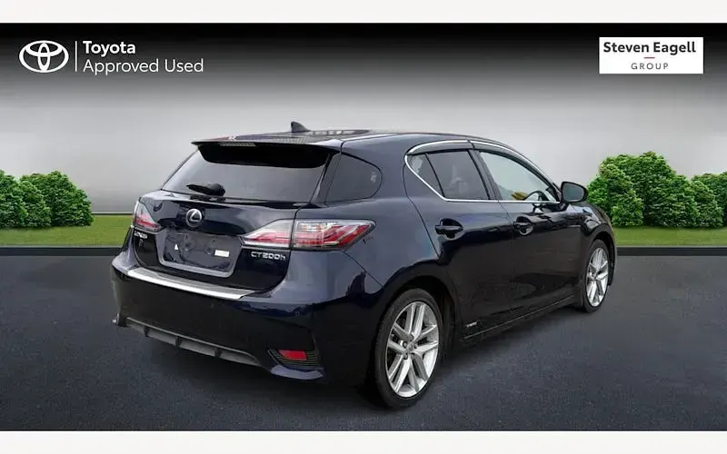 Used Lexus CT200h 136 HP (100 kW) 2017 Hatchback