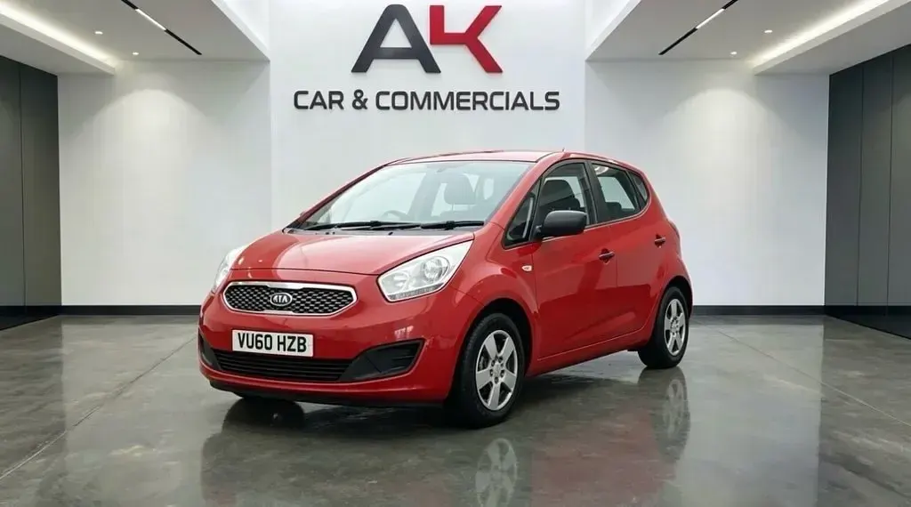 Used Kia Venga 89 HP (65 kW) 2010 Red Hatchback